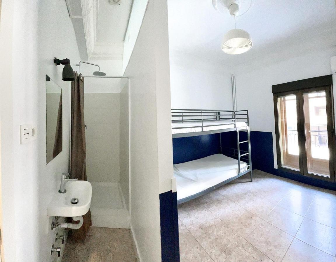 Az The Zity Hostel - Coliving Zaragoza Bagian luar foto