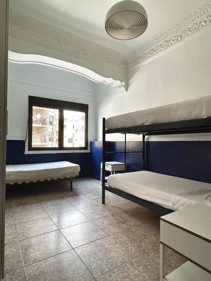 Az The Zity Hostel - Coliving Zaragoza Bagian luar foto